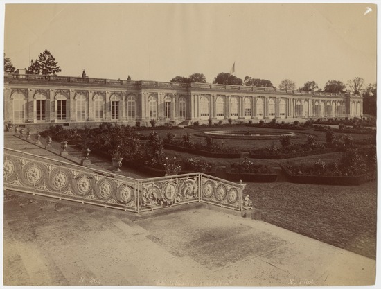 Photograph titled No 264 Le Grand Trianon, albumen, accession number 2002.43.37.