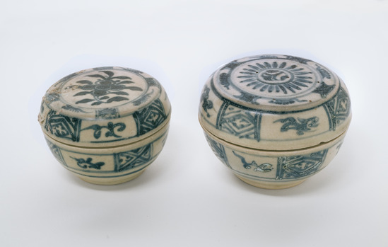 Ceramic titled Pair of Covered Boxes from Hoi An Hoard, Porcelain with underglaze blue decoration, accession number 2009.39.11.a-b.