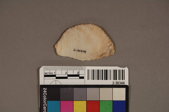 Hearst Museum object titled Knife or scraper, accession number 2-30344, described as Chert/agate knife or scraper