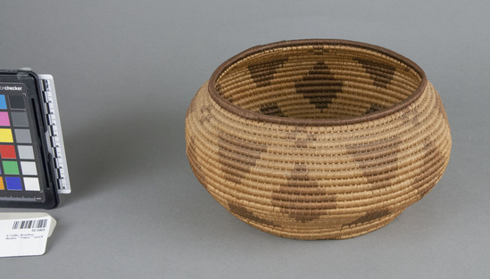 Hearst Museum object titled Basket, accession number 10-3405, no description available.