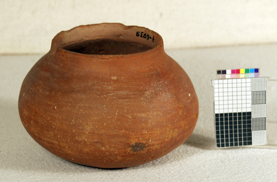 Hearst Museum object titled Jar, accession number 4-6939, no description available.