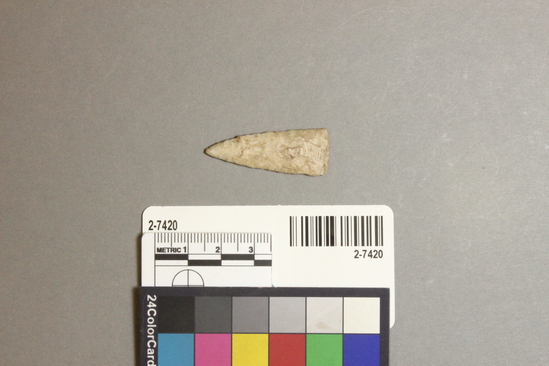 Hearst Museum object titled Projectile point, accession number 2-7420, described as Arrow point.