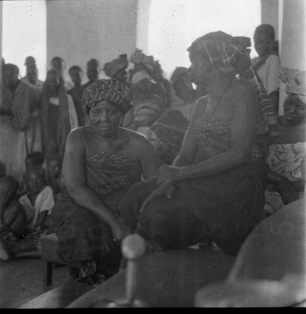 Hearst Museum object titled Black-and-white negative, accession number 15-31791, described as Black-and-white negative, Nigeria, Oyo, market?, 1951