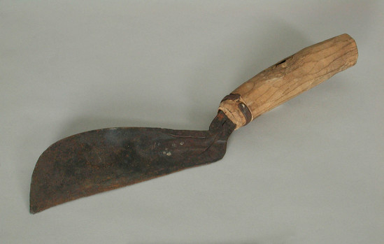 Hearst Museum object titled Knife, accession number 5-10133, described as knife;  wood handle;  iron blade;  straight cutting edge;  curved edge; L 22.5 cm.