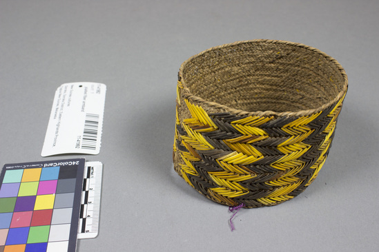 Hearst Museum object titled Plaited fiber armband, accession number 11-41992, no description available.