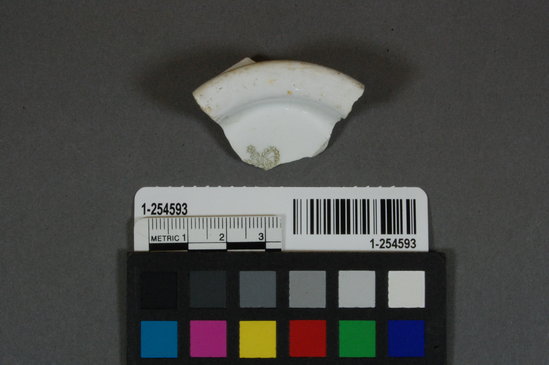 Hearst Museum object titled Ceramic fragment, accession number 1-254593, no description available.
