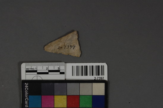 Hearst Museum object titled Projectile point, accession number 2-7397, described as Arrow point.