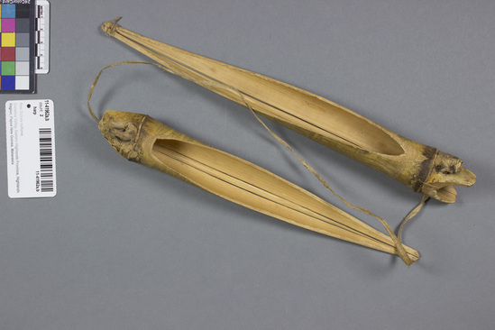 Hearst Museum object titled Harp, accession number 11-41962a,b, no description available.