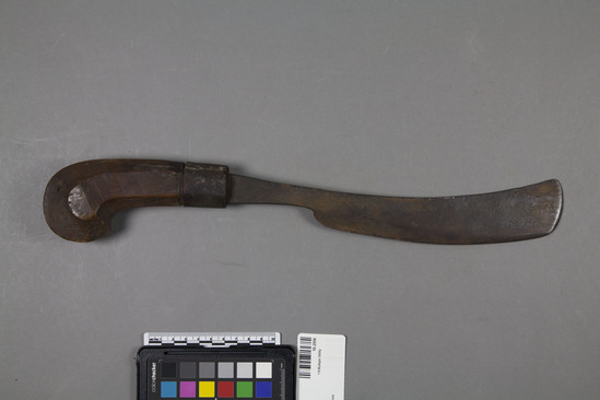 Hearst Museum object titled Knife, accession number 10-2556, no description available.