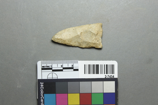 Hearst Museum object titled Projectile point, accession number 2-7434, described as Arrow point.