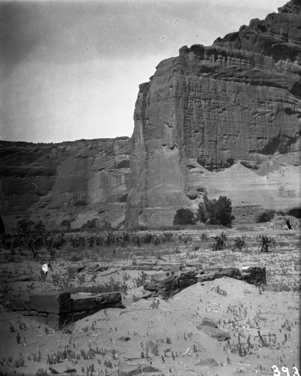 Hearst Museum object titled Black-and-white negative, accession number 15-393, described as Square house ruin; Canyon de Chelly