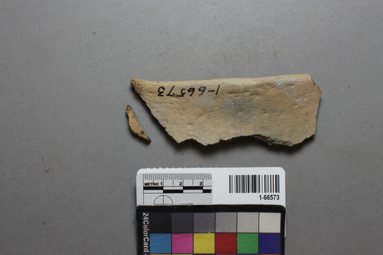 Hearst Museum object titled Ceramic fragments, accession number 1-66573, described as Potsherd, Palomas Buff (sedimentary clay) storage jar rim