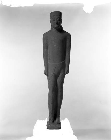 Hearst Museum object titled Figurine, accession number 8-328, described as Bis man w. a polos