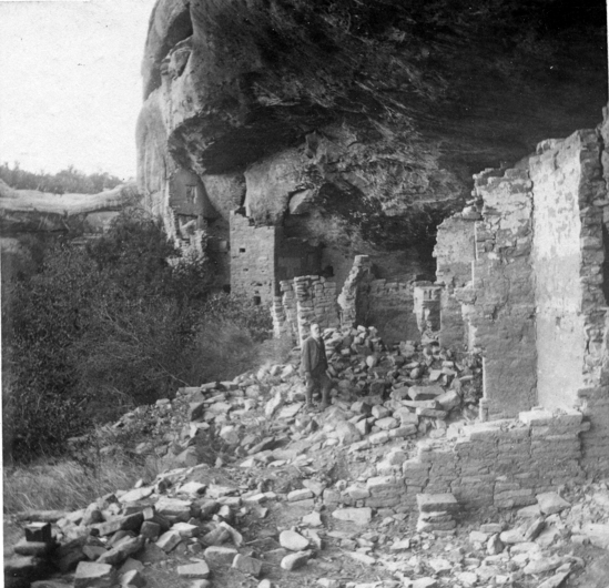 Hearst Museum object titled Black-and-white print, accession number 13-376j, described as One of a set of 17 mounted photos, 3¼ x 3¼ inches, of ruins and scenes of Cliff houses, Mesa Verde, Colorado.