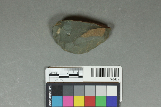 Hearst Museum object titled Scraper, accession number 5-6435, described as Chert scraper on flake; Smithfield Culture